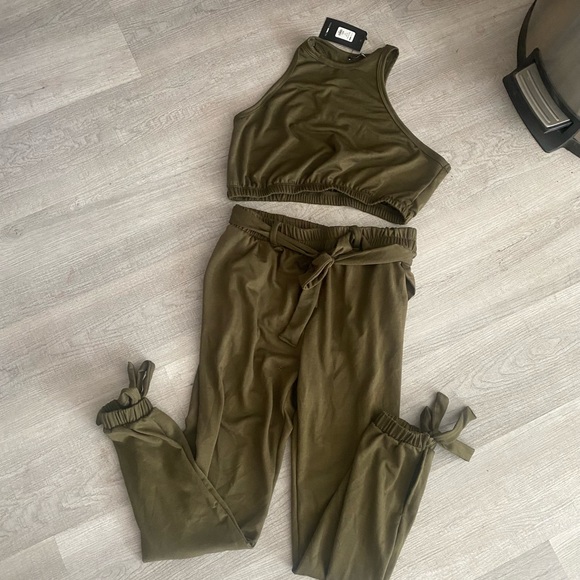 Fashion Nova Pants - Jogger two piece outfit